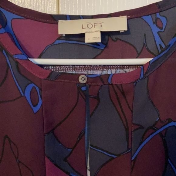 Ladies Loft Multicolored Blouse - Picture 4 of 6